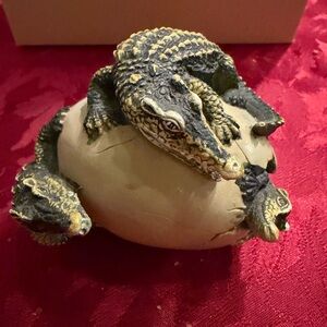 Reptile Egg Hatching Figurine - Green and Black